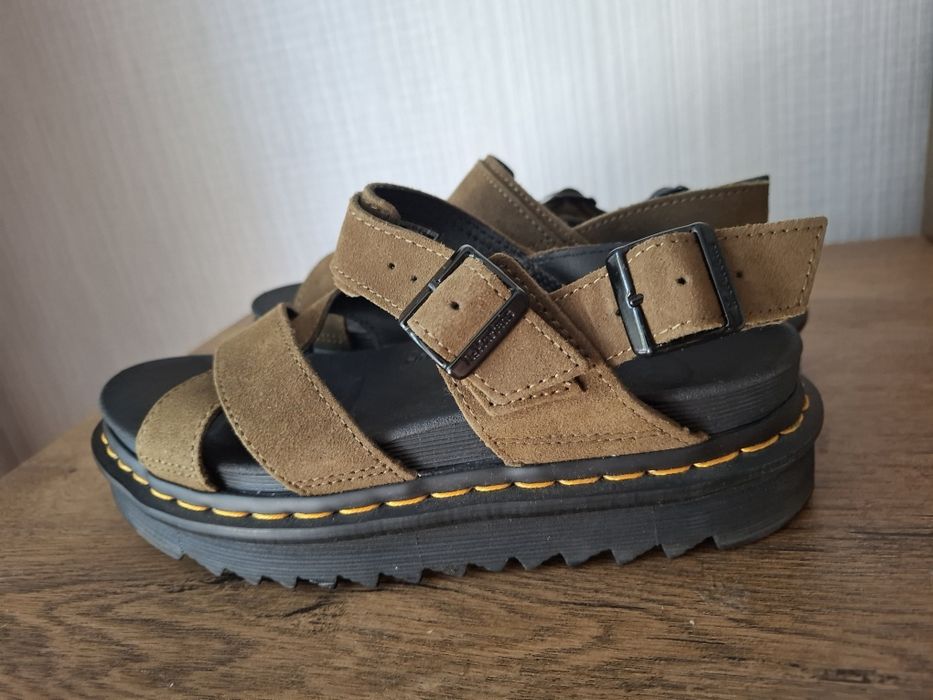 Dr. Martens дамски сандали 39 номер.