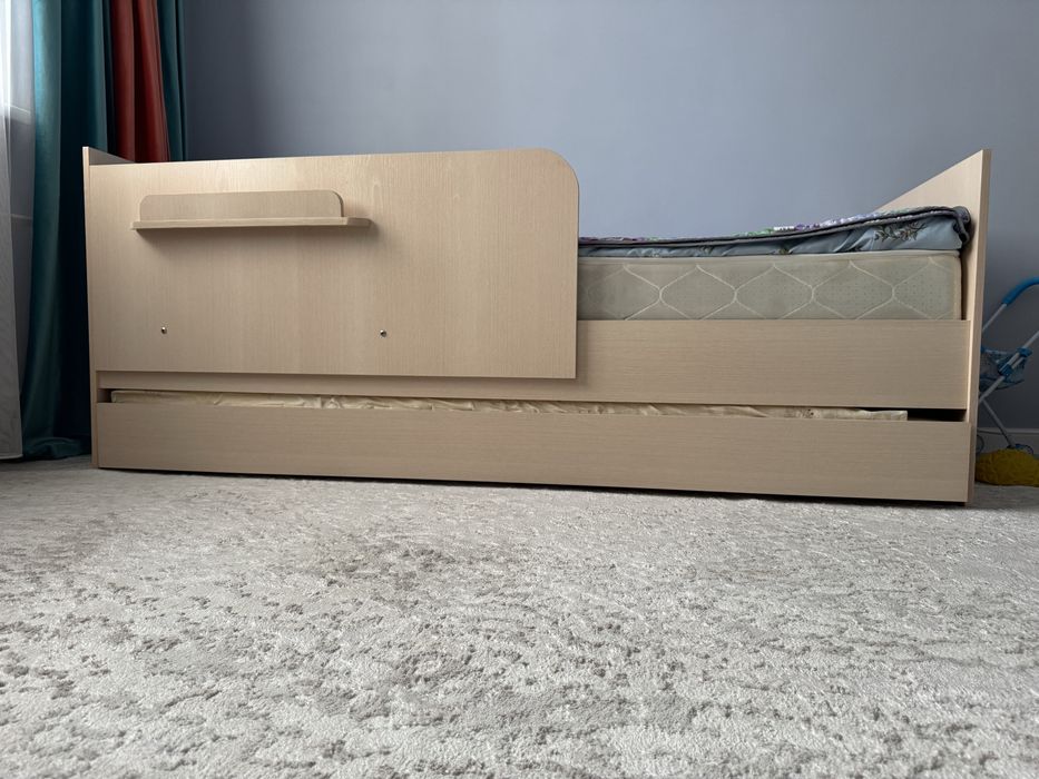 Продам кровать с ортопед матрасом