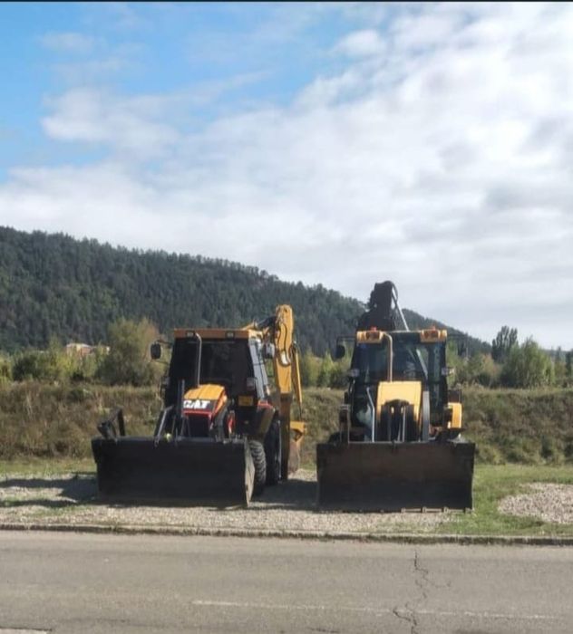 Inchiriez Buldoexcavator cu lame, furci descarcare paleti ,demolări,