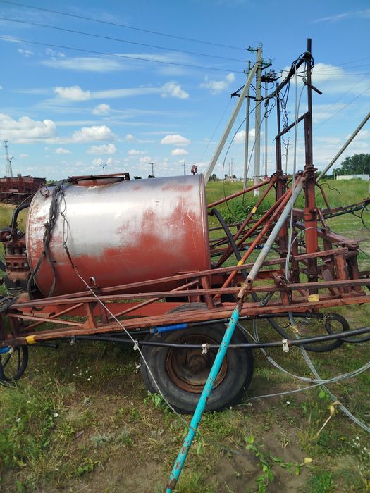 Продам Опрыскиватель