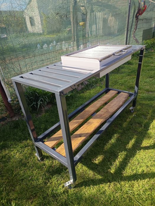 Vand grătar și discuri camping
