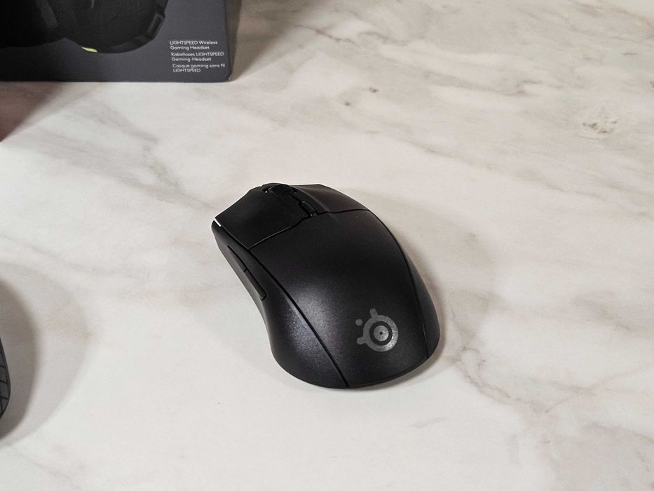 Безжичен комплект: клавиатура Redragon + Logitech G435 + мишка