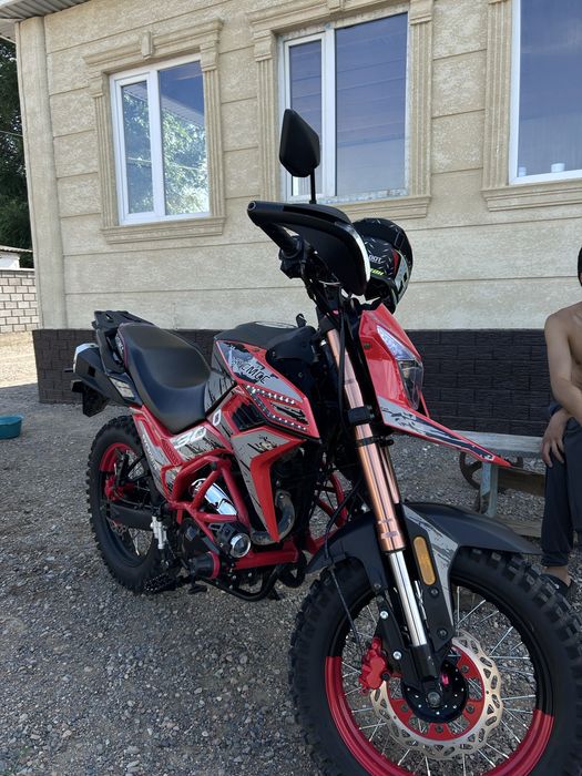 Продам мотоцикл sycmcc 300к