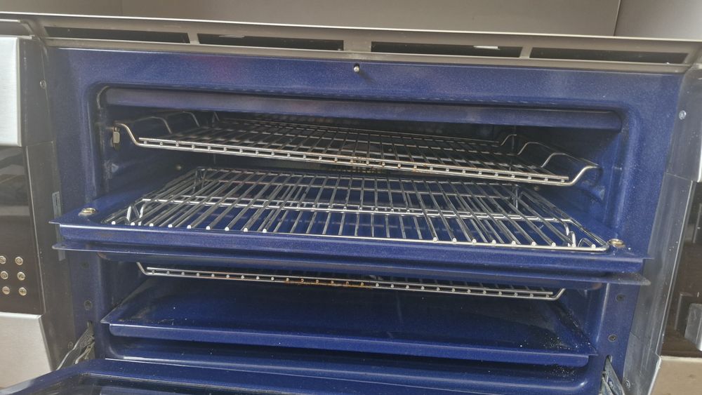 Продам б/у печь.