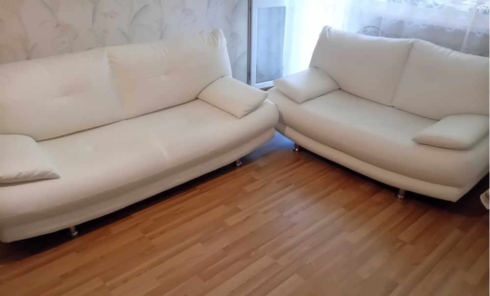 Дивани - Холна Гарнитура - Еко кожа в много добро състояние