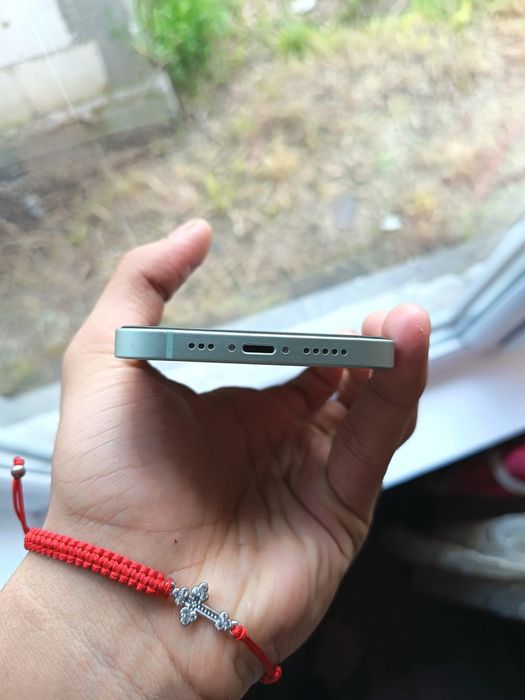 Vand iphone 12 in stare foarte buna