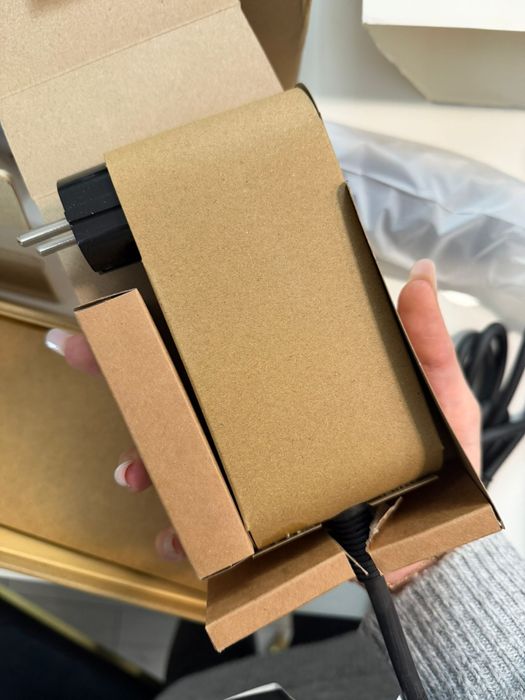 Placă de păr cu aer cald – tip Dyson Airstrait – NOUĂ