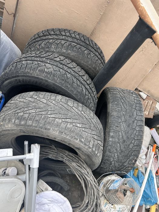 Шины зимние 285/60/18