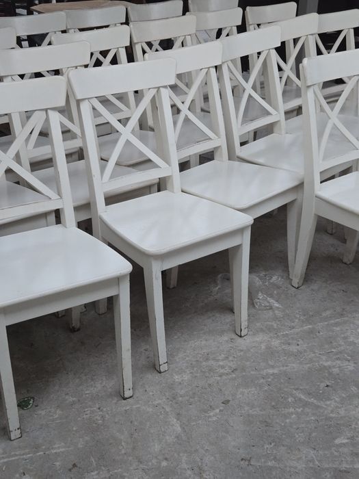 Дървени трапезни столове