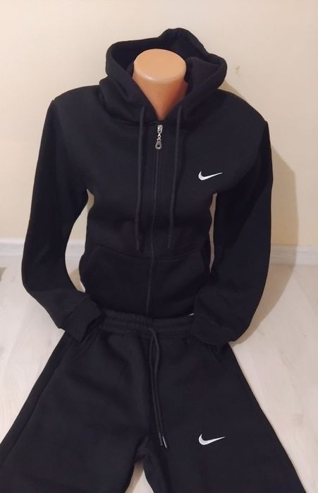 Trening fete Nike gros din bumbac.