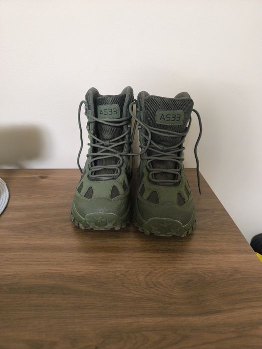 Обувки туристически