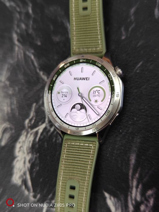 Продам часы Huawei watch GT4