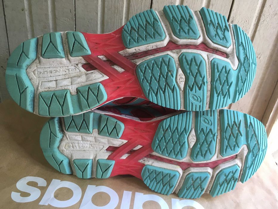 ''ASICS Gt-2000 4''оригинални маратонки 38.5 номер