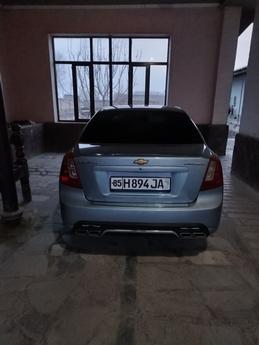 Lasetti 1.8 sotiladi hamma joyi zur 40foiz kraska bor yuzaki