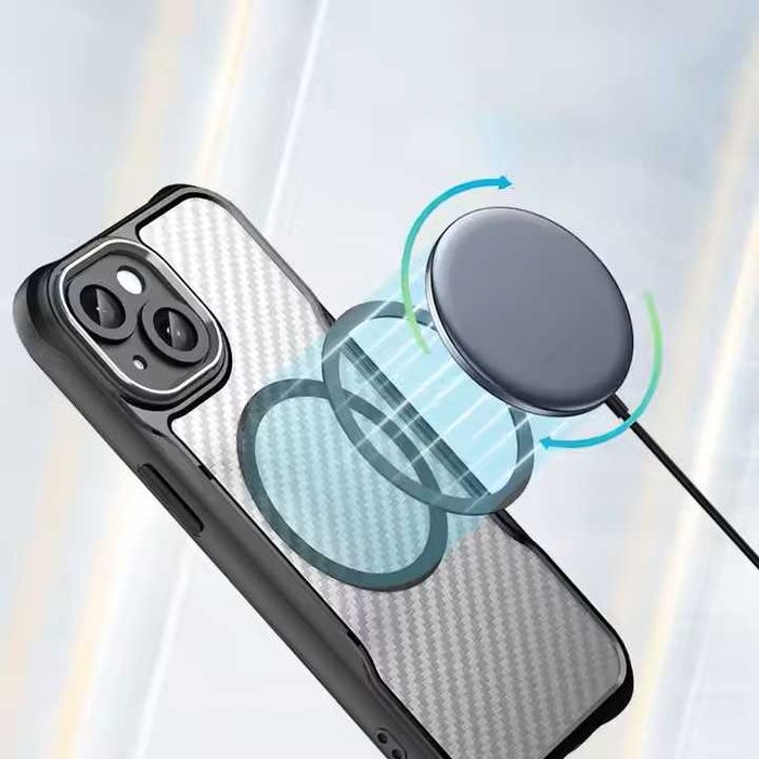 Husa iphone 15 cu insertii de carbon