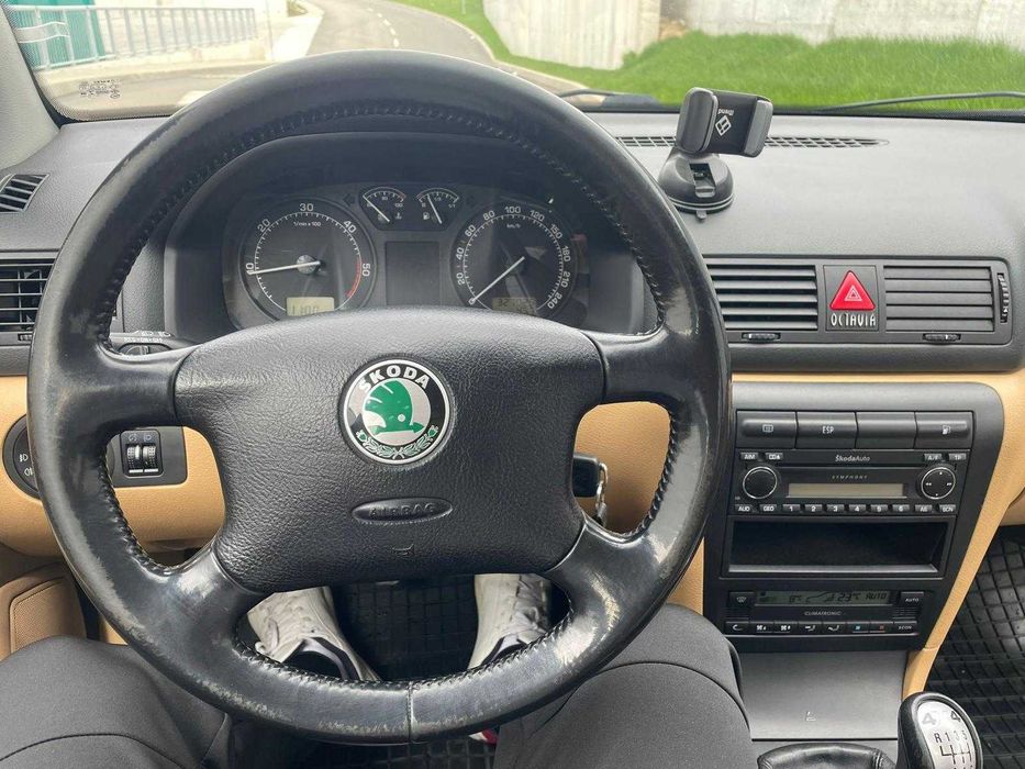 Skoda Octavia 1 break 4x4 1.9 Diesel