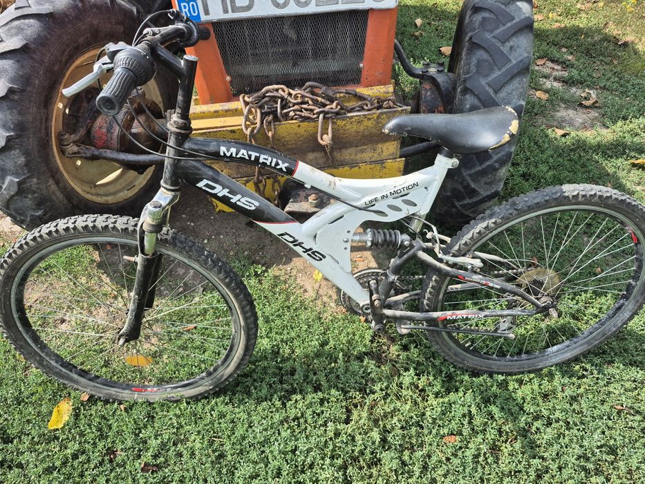 Bicicleta DHS Matrix