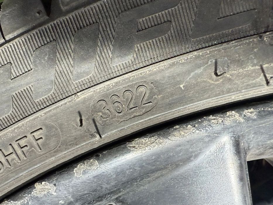 JANTE JAGUAR R20 / 5x108 / XF S PREMI / 225/35Z R20 8JX20CHX49.0 / 8W83-1007-EA+ CAUCIUCURI (X4)