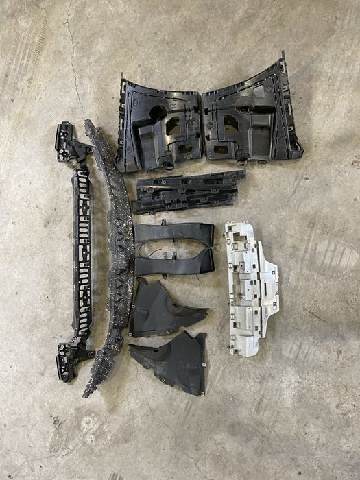 Предна/задна броня Бмв ф32/33 М пакет(predna/zadna bronq Bmw f32/33 M pack)