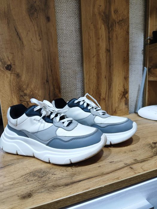 Кроссовки женские demix