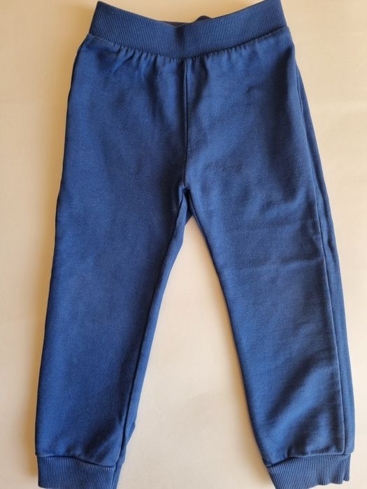 Долнище Benetton и блузка Next, за момче, размер 110 см. (4-5 г.)