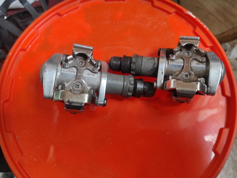 Продам оригенальные контактные пидали.