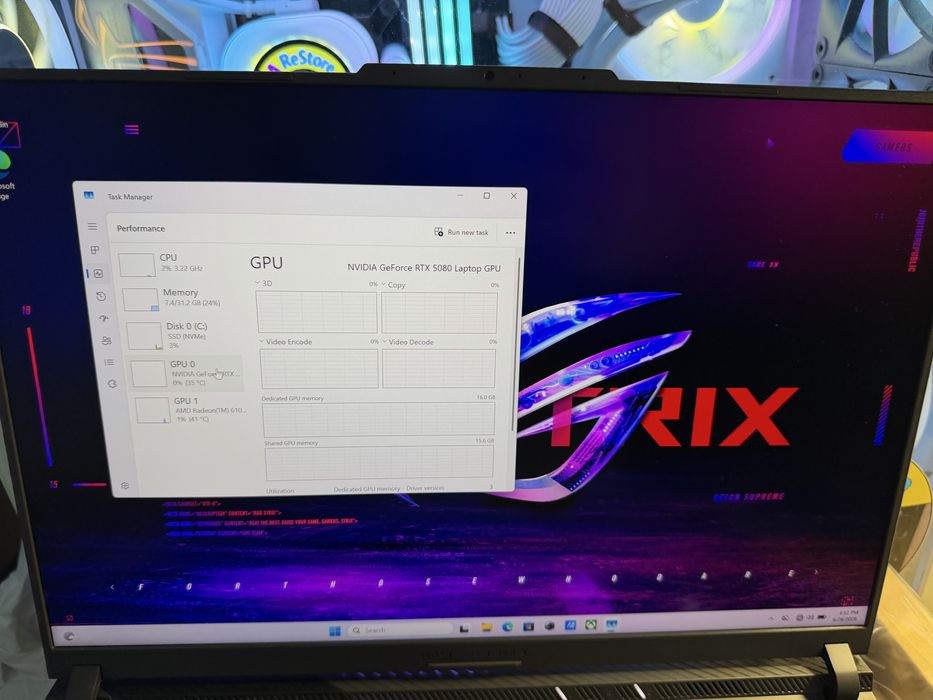 [NOU, 0 ore] Laptop Gaming Asus ROG Strix G16 Ryzen 9 8940HX 32/1T RTX5080 16" 240Hz