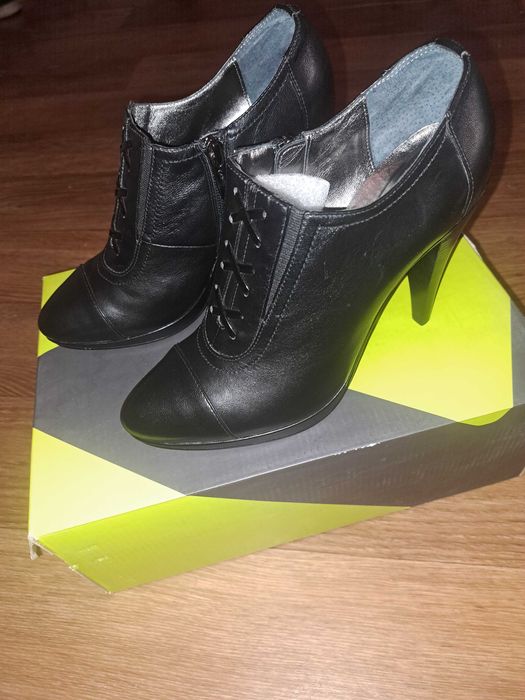 Продам ботильоны Harson 38 размер чистая кожа