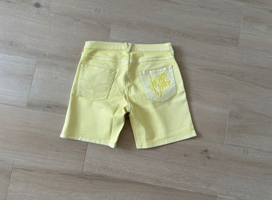 Blugi scurți Versace jeans couture originali.