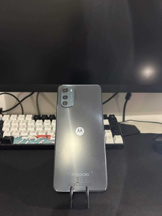 Телефон Motorola E32