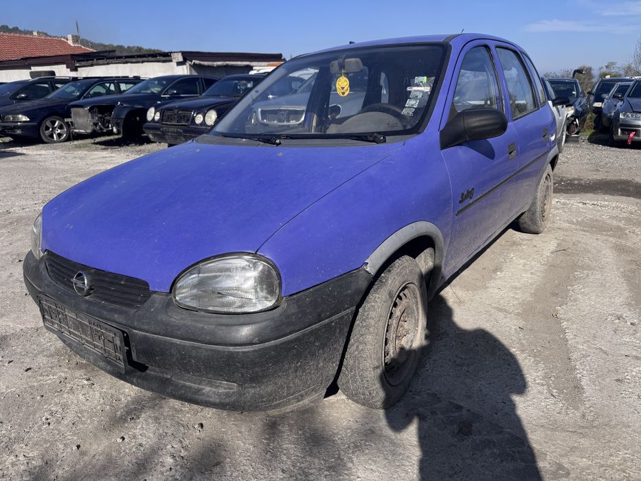 Opel Corsa b 1.2i 45hp 1994г На Части