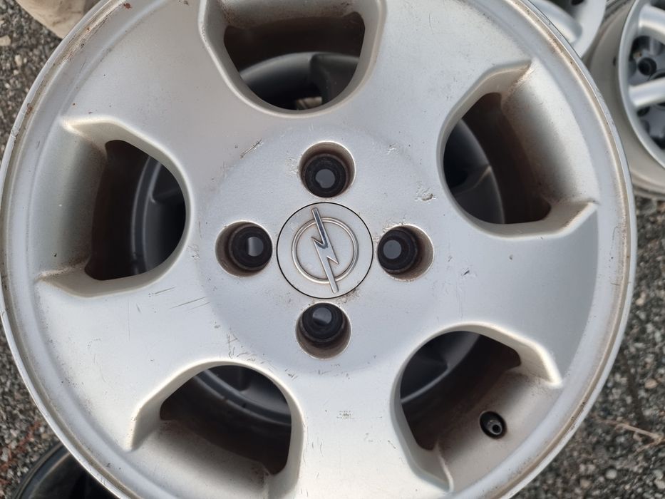 Vind jante aluminiu ford și opel jeep
