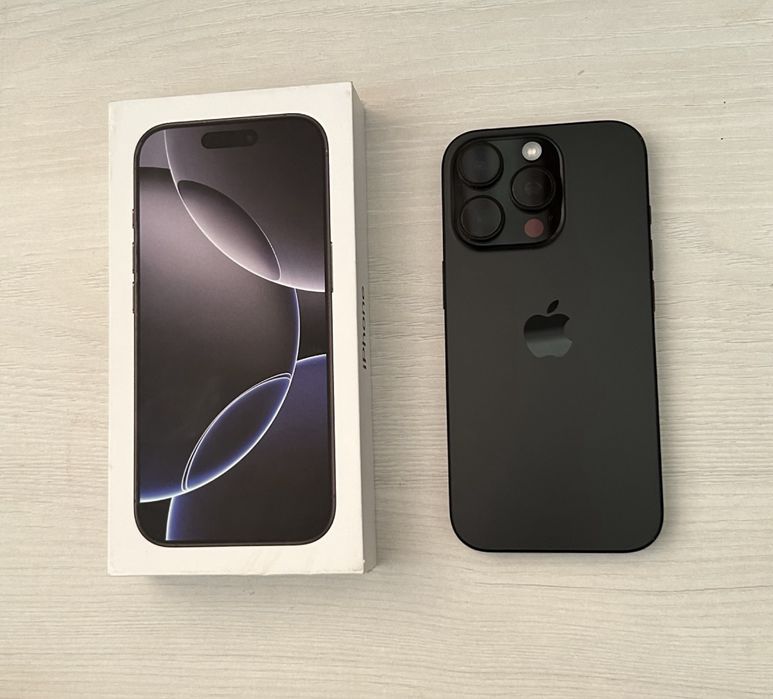 Iphone 16 pro black