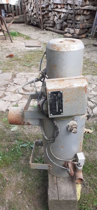 Vând aeroterma 24 v .