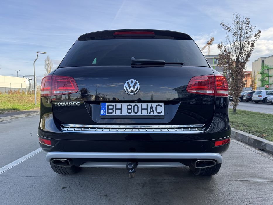DE VANZARE Volkswagen Touareg R-Line 2012 Diesel