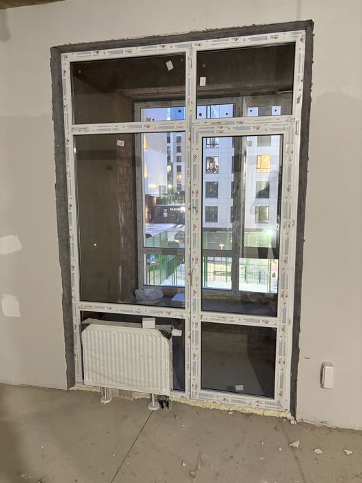 Стеклянная перегородка на балкон