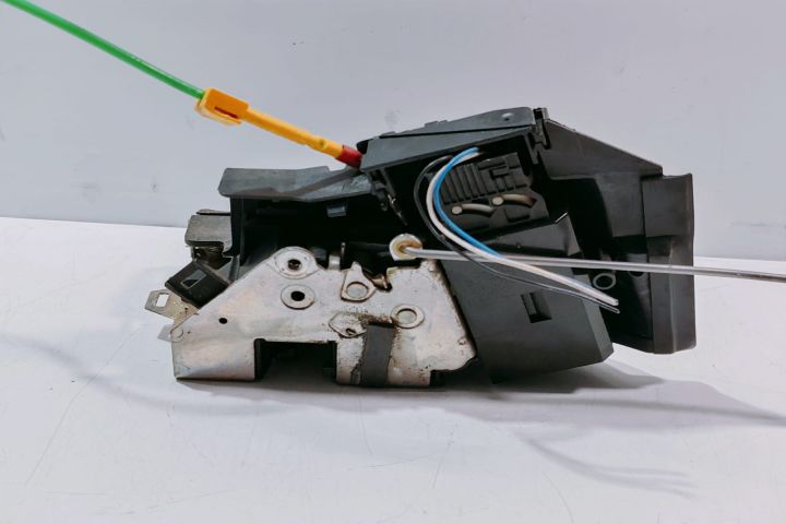 Broasca Usa  dreapta fata BMW Seria 5 E39 (facelift) seria