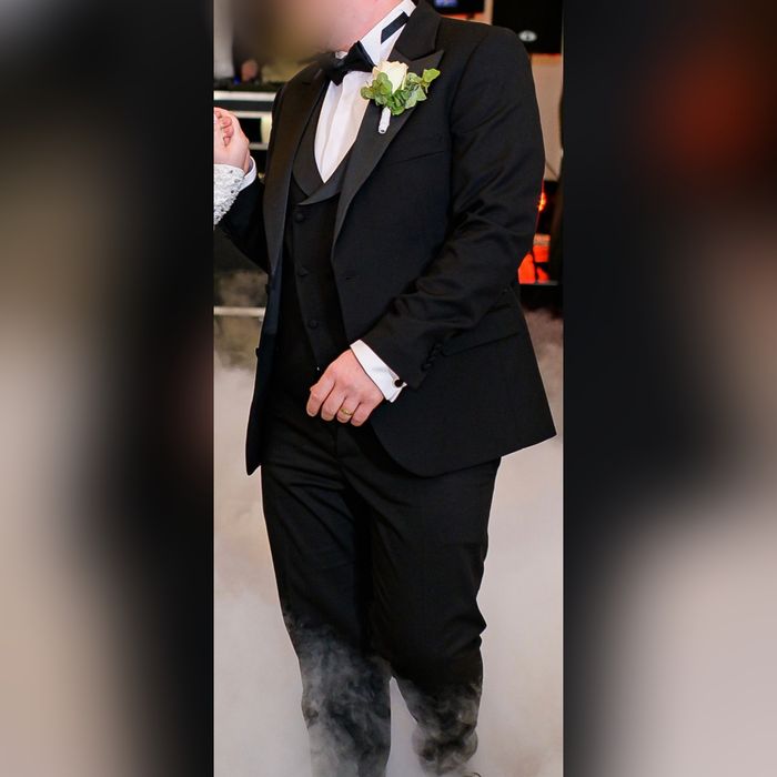 Costum pentru nuntă