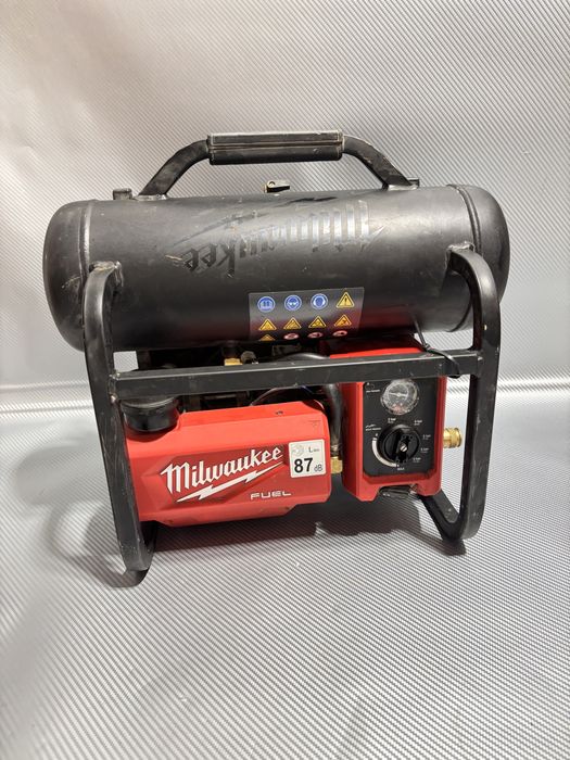 Compresor milwaukee M18 FAC