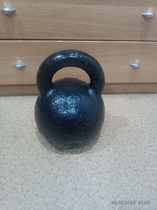 Продам гирю 32 кг