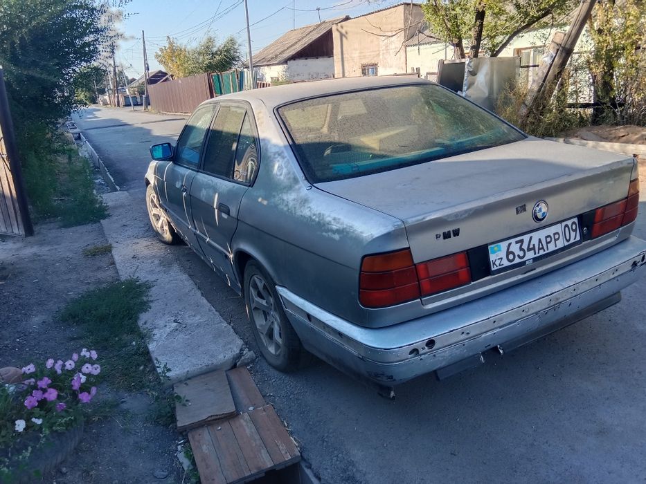 Продам БМВ е 34 м 50 .2.0