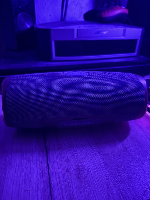 Vand boxe jbl charge 4