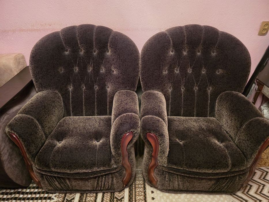 Продам два кресла