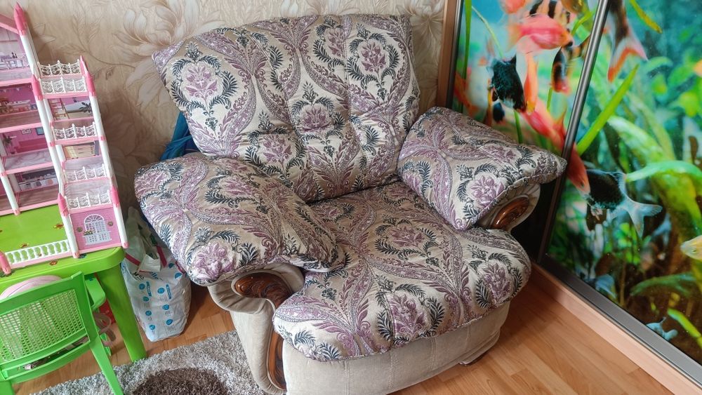 Продам мягкий уголок