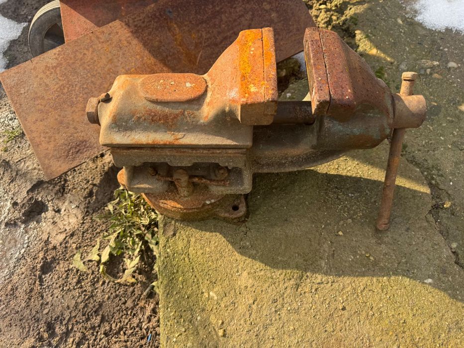 Compresor ECR 350 Uzina Timpuri noi. Menghină 150 mm