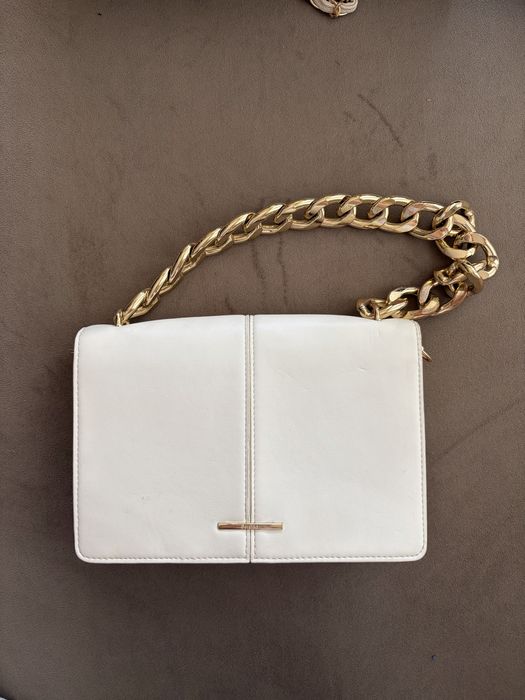 Бяла дамска чанта Bershka