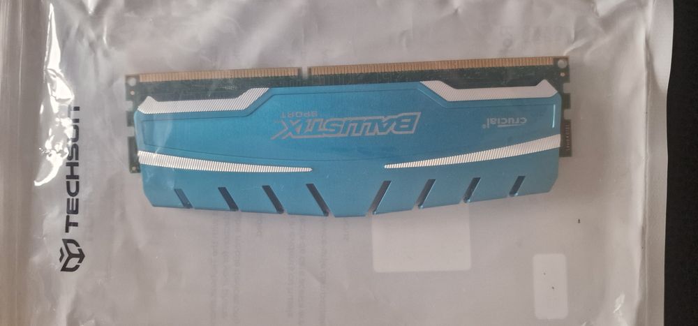 DDR3  RAM 4 GB in stare perfecta