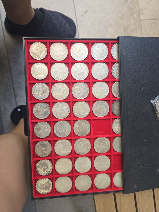 Moneda coin one dollar america
