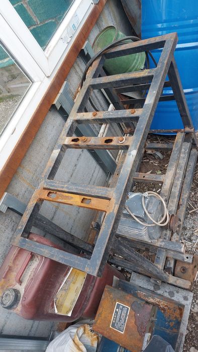 Станина для станка на роликах