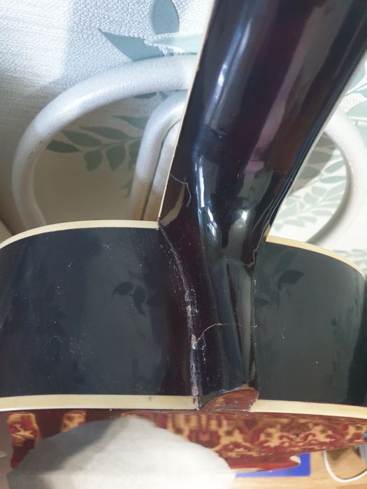 Гитара б/у продам